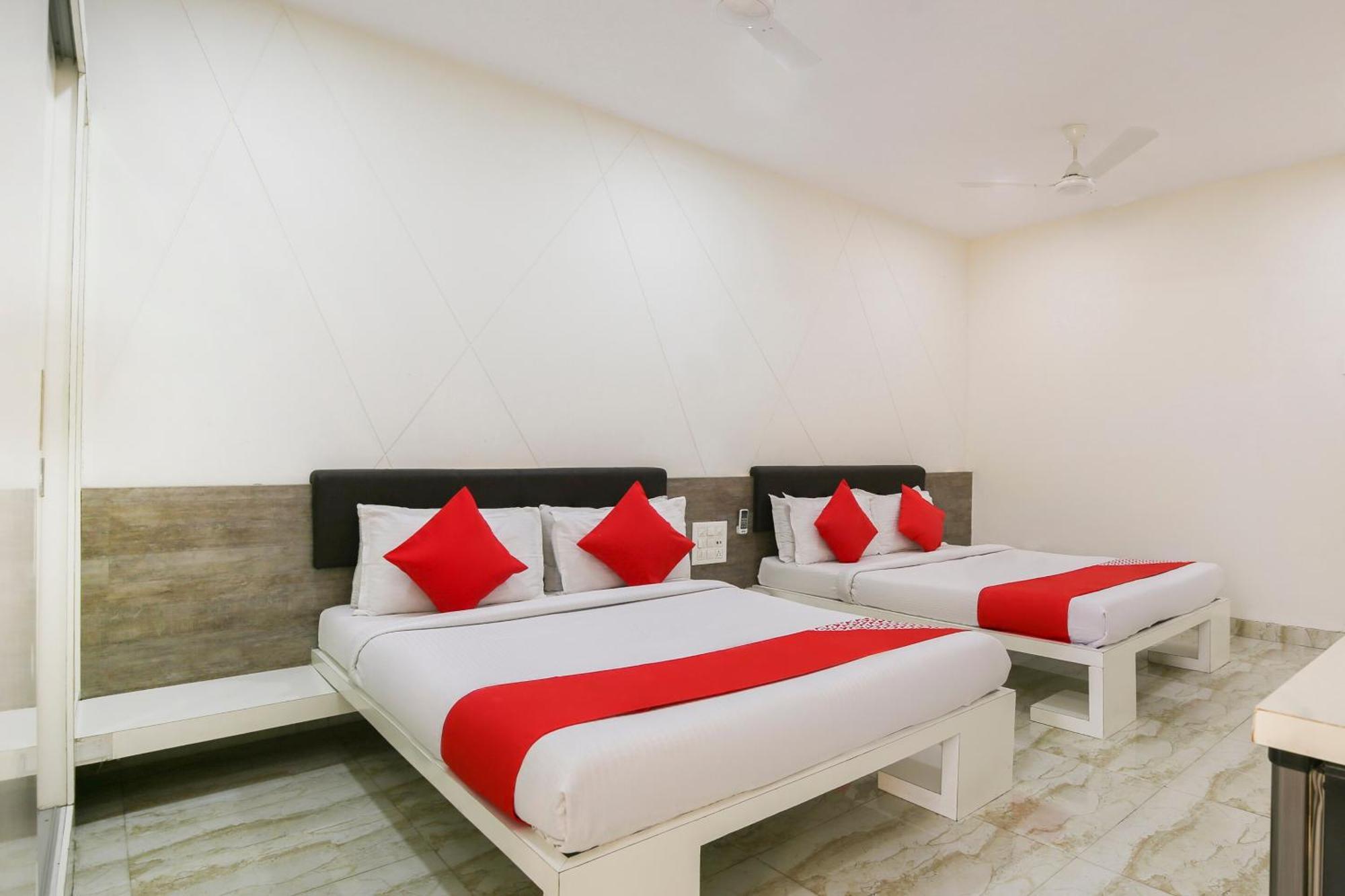 Hotel O Shiv Vatika Banquet & Rooms Bhatha Eksteriør billede