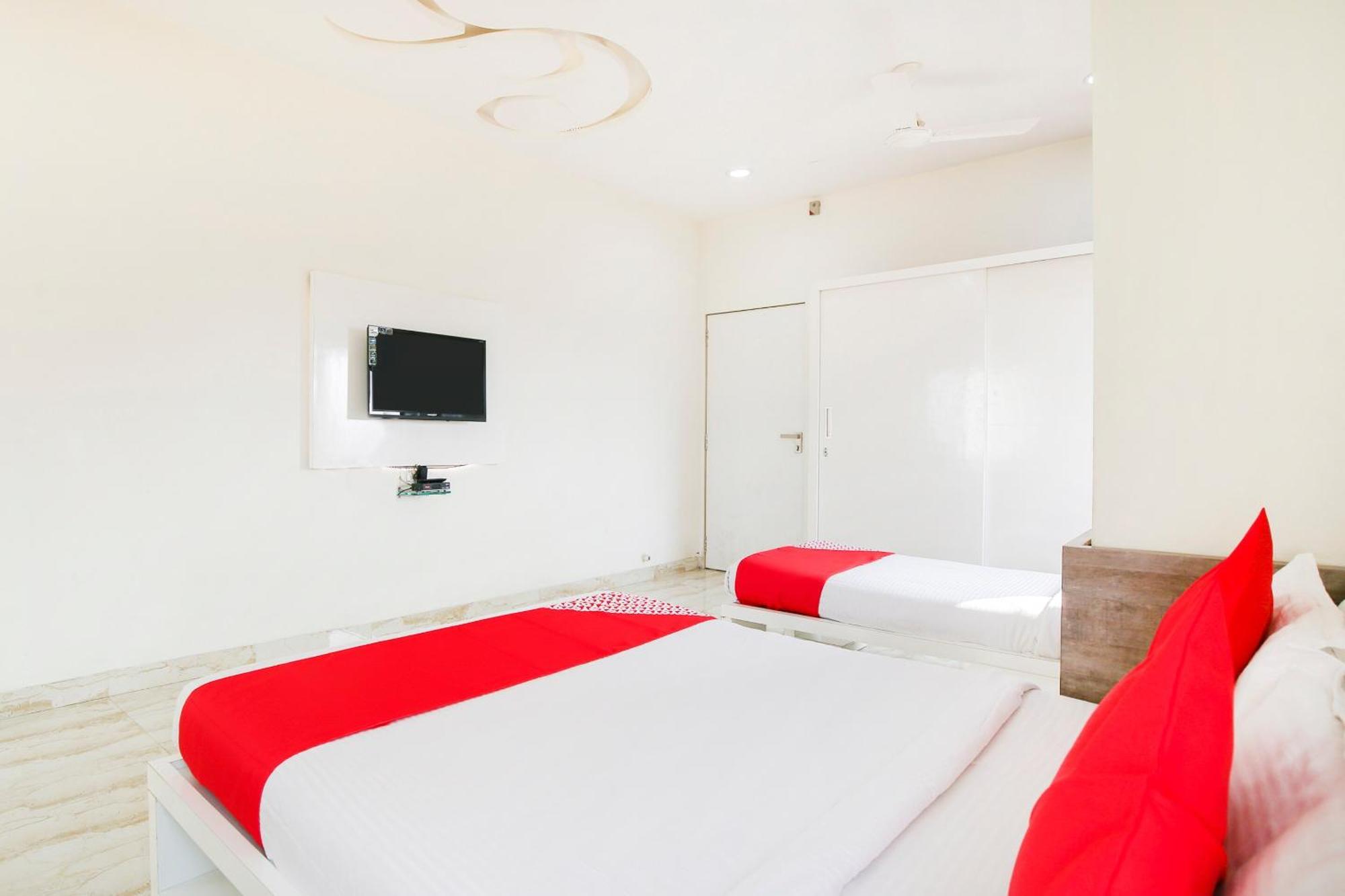 Hotel O Shiv Vatika Banquet & Rooms Bhatha Eksteriør billede