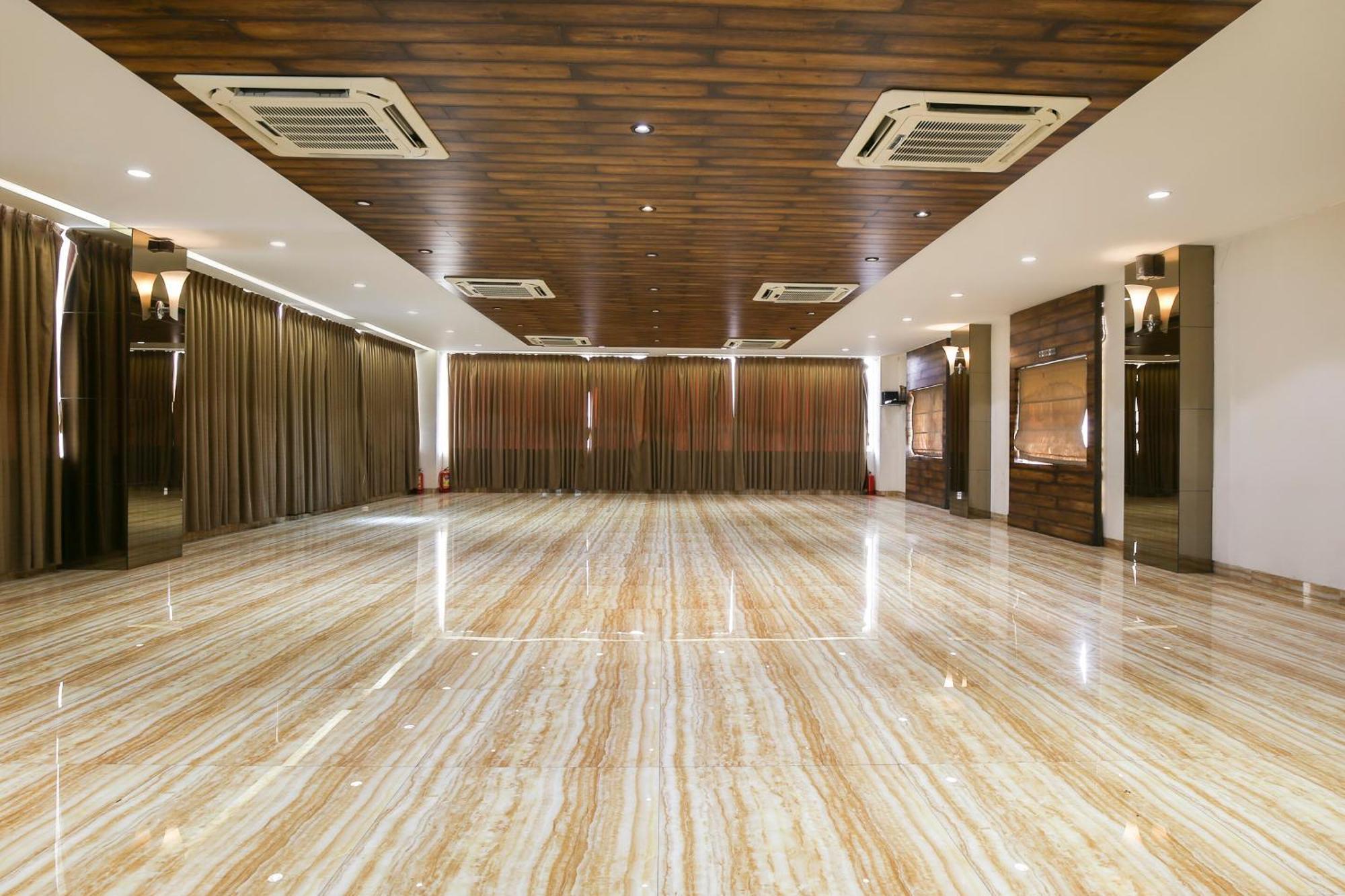 Hotel O Shiv Vatika Banquet & Rooms Bhatha Eksteriør billede